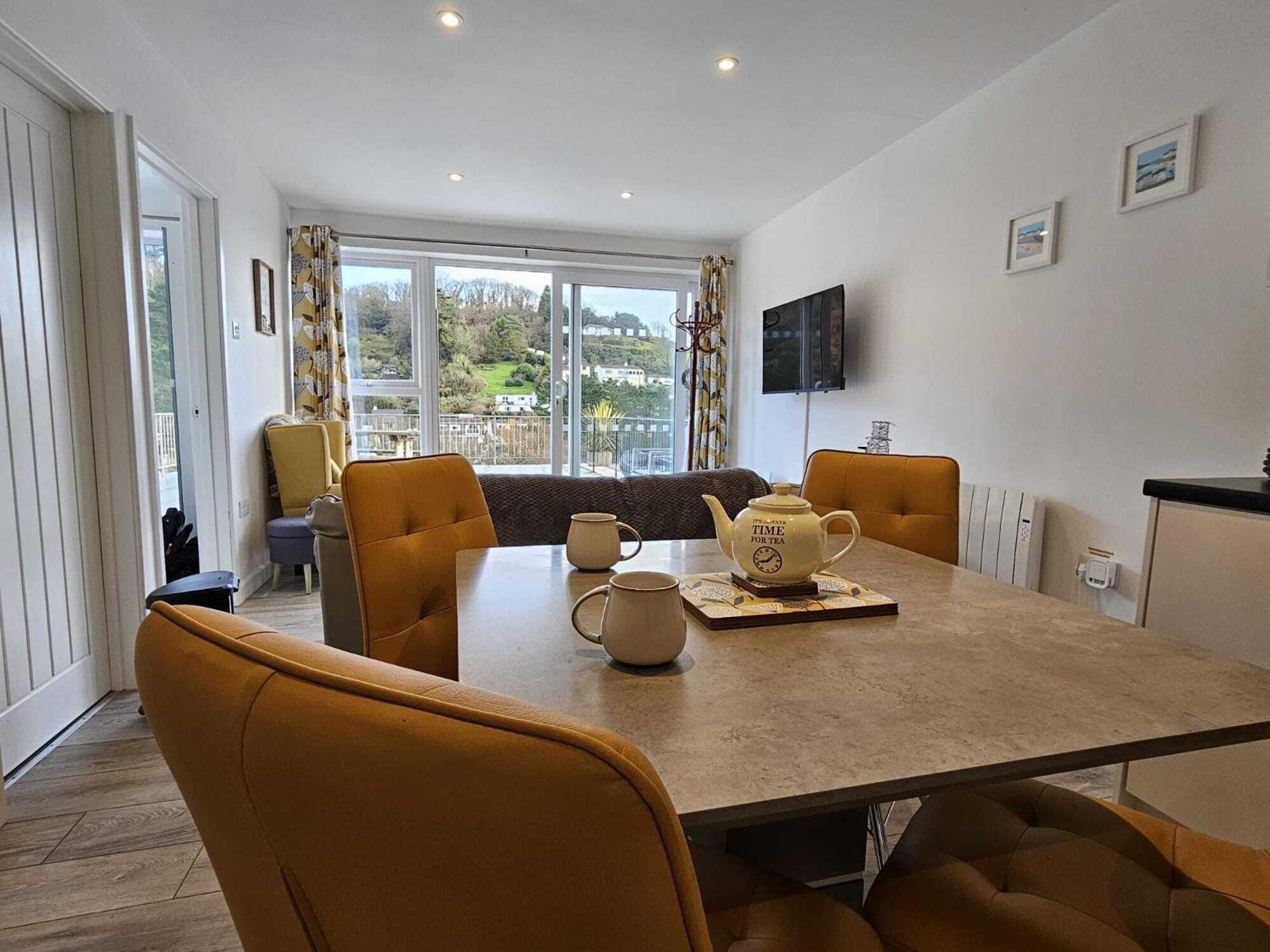 Pet Friendly Sea View Villa Millendreath Looe Extérieur photo